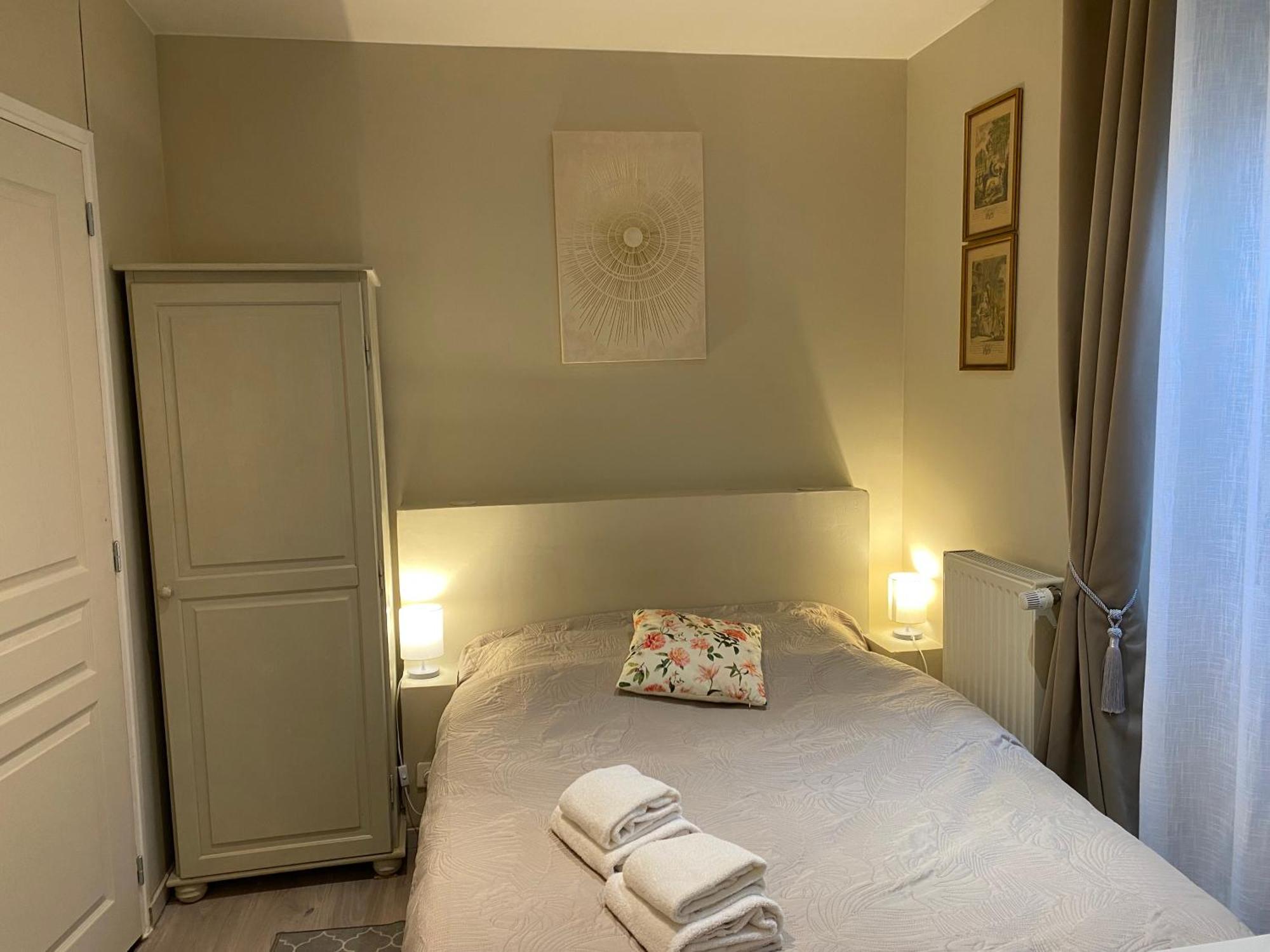 Hotel Saint Yves Nantes Bagian luar foto