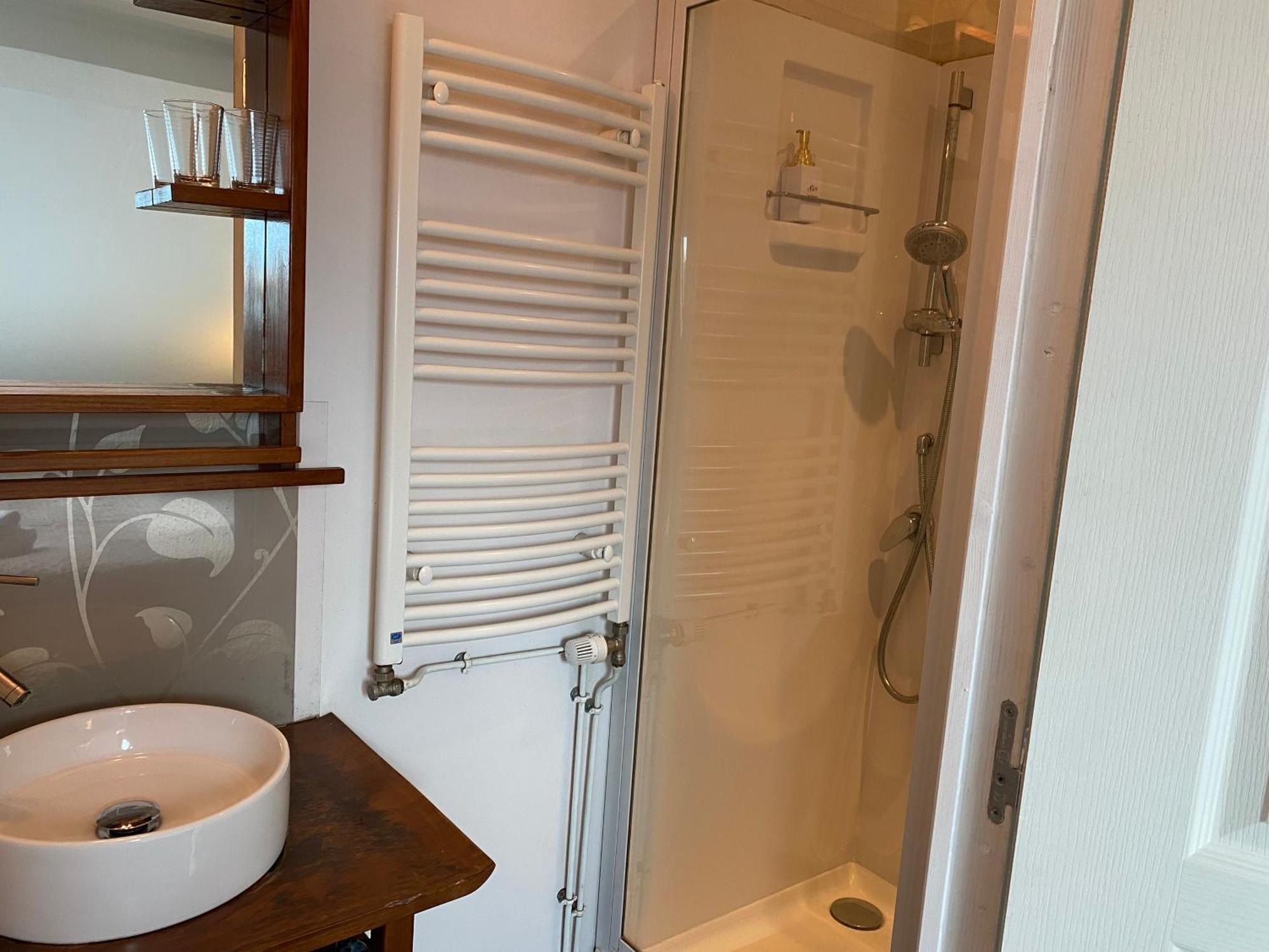 Hotel Saint Yves Nantes Bagian luar foto