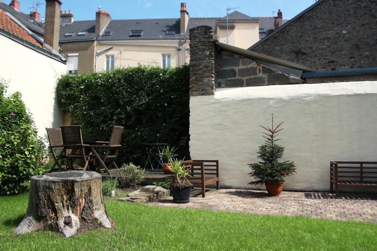 Hotel Saint Yves Nantes Bagian luar foto